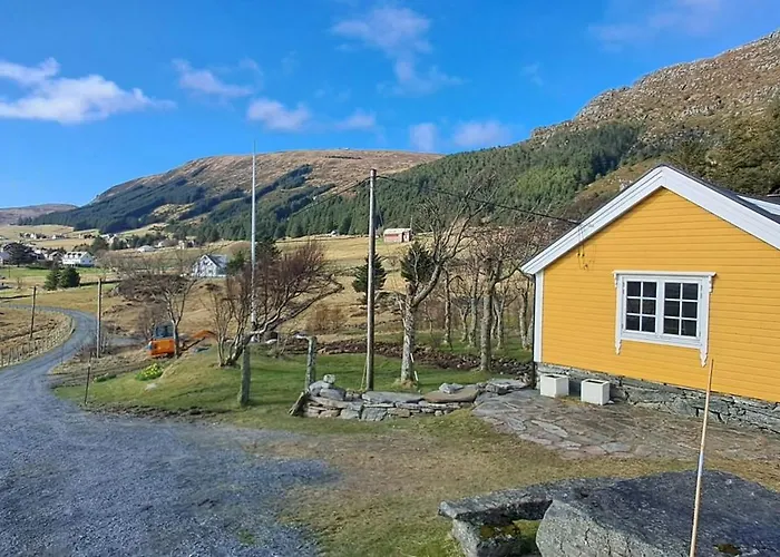 Restored By The Sea In Kvalheim Vakantiehuis Rödberg