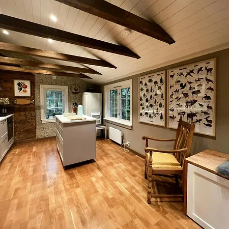 بيت للعطل Restored By The Sea In Kvalheim *