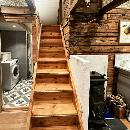 بيت للعطل Restored By The Sea In Kvalheim *